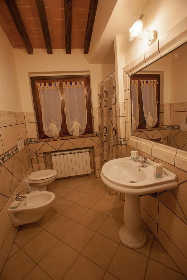 Agriturismo Casa Al Povero Volterra Bagian luar foto