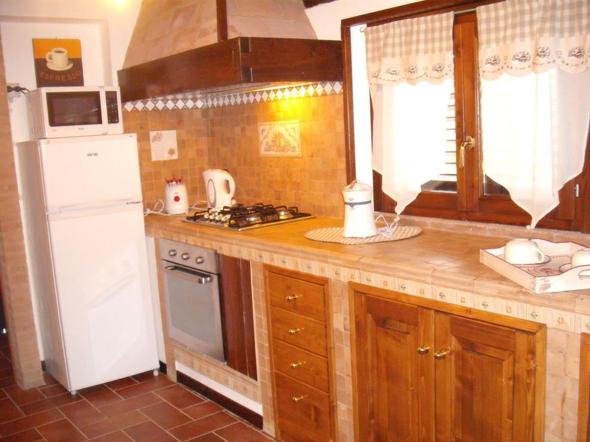 Agriturismo Casa Al Povero Volterra Bagian luar foto