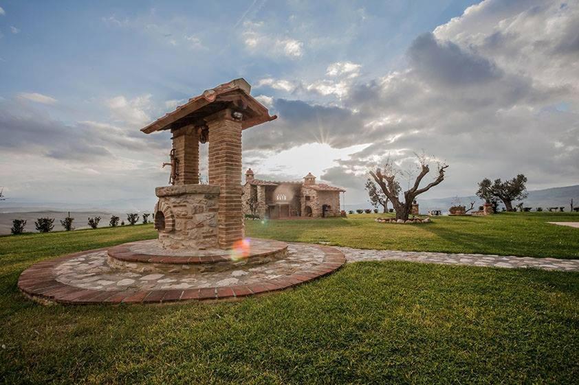 Agriturismo Casa Al Povero Volterra Bagian luar foto
